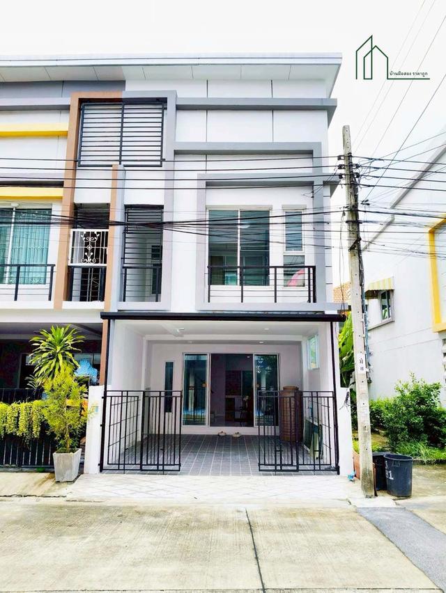 หมู่บ้าน อาร์ เค พาร์ค หทัยราษฎร์ หลังมุม รีโนเวทใหม่พร้อมอยู่ 1