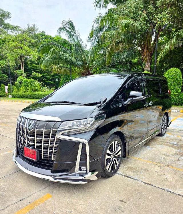 Toyota ALPHARD SC สีดำ ปี 2021 ไมล์ 30,000 กม. 
