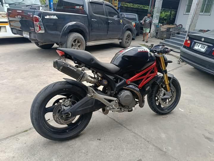 ปล่อยขายด่วน Ducati Monster 2