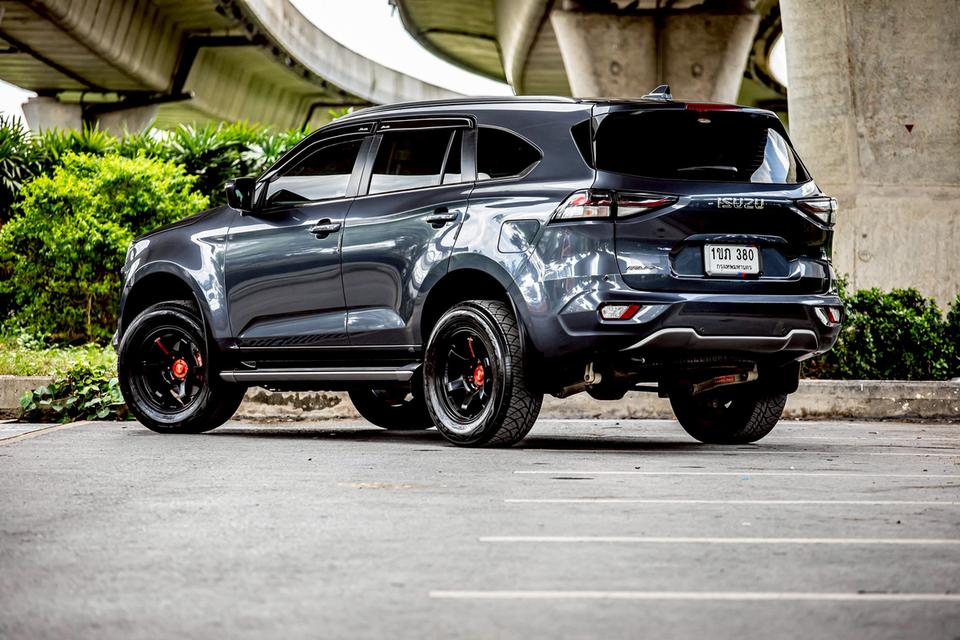 Isuzu Mu-X 3.0 ULTIMATE AT สีเทา ปี 2021 มือเดียวป้ายแดง 8