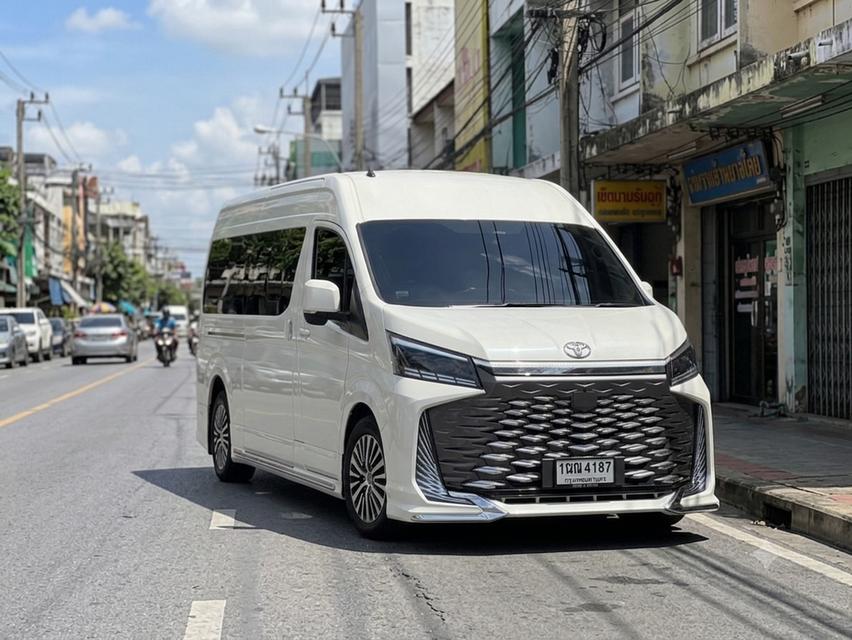 2024 TOYOTA COMMUTER, 2.8 AT (Euro 5)โฉม ปี19-ปัจจุบัน เกียร์ออโต้ ชุดแต่งเต็ม