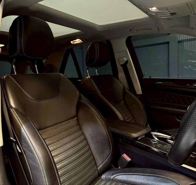 Mercedes-Benz GLC250d 4MATIC AMG Dynamic ปี 2019 รูปที่ 7