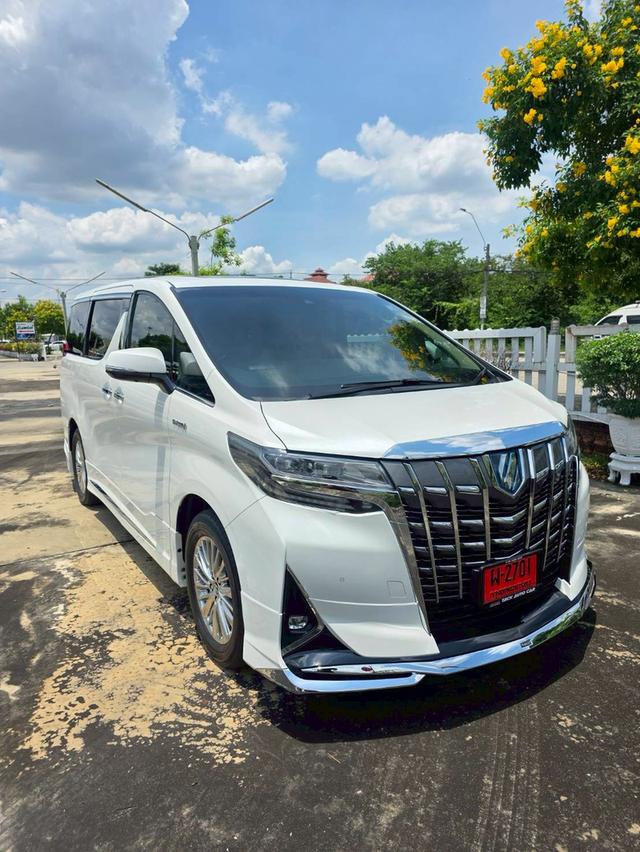 Toyota Alphard 2.5 Hybrid GF สีขาว ปี 2020 ไมล์ 140,000กม.