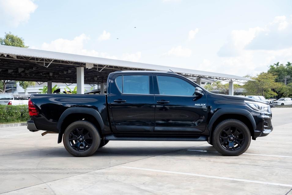 Double Cab 4x4 2.8 Rocco AT ปี  17