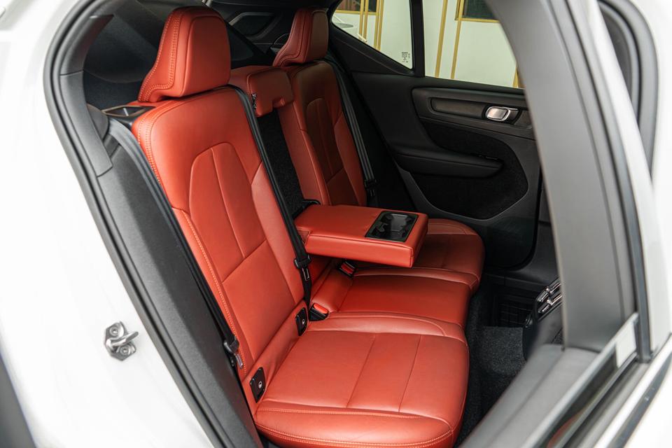 (แจ้งรหัสรถ CBL9915) Volvo XC40 1.5 Recharge T5 Inscription AT 2022 รูปที่ 15