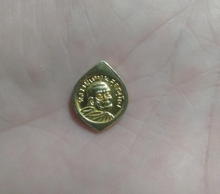 หลวงปู่แหวน หลวงปู่แหวนเม็ดแตง สภาพพระสวยดีปกติดีครับ 3