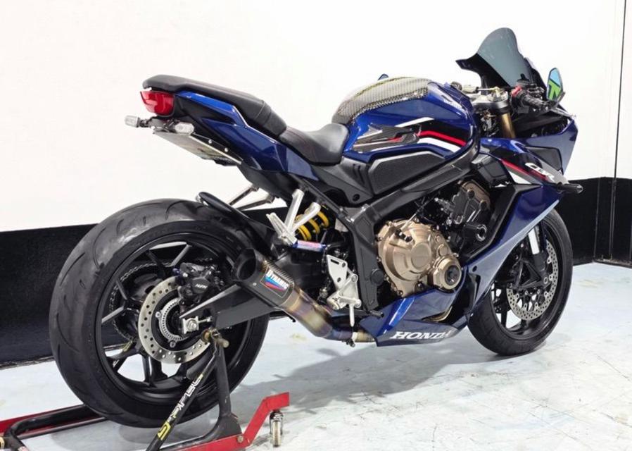 Honda CBR 650R สีน้ำเงิน 2