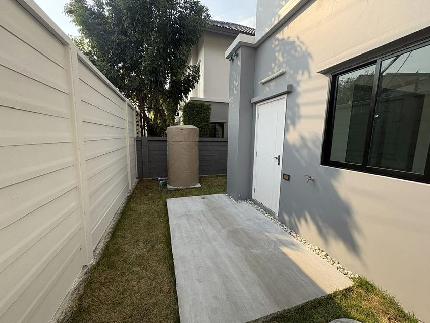 ขาย/ให้เช่าบ้านเดี่ยว 2 ชั้น หมู่บ้าน Britania วงแหวน-เทพารักษ์  ซอยมังกร เทพารักษ์ 9