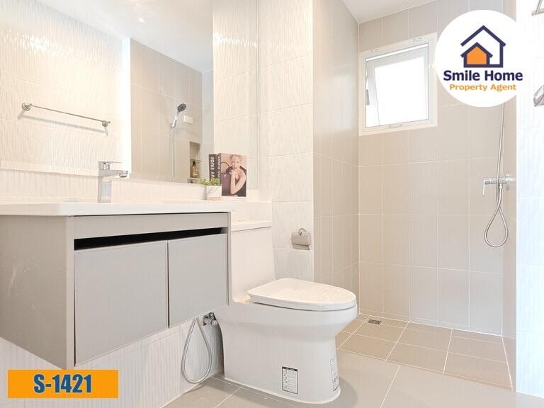 Centro ศรีนครินทร์–บางนา ใกล้สวนหลวง ร.9 13