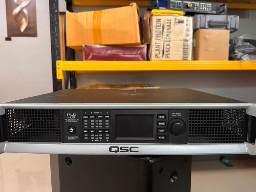 QSC Power Amplifier) แบบ 4 แชนเนล พร้อมระบบ DSP (Digital Signal