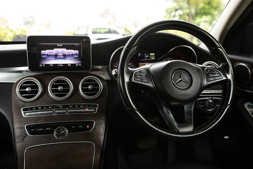 ขาย Benz C350e ปี17 9