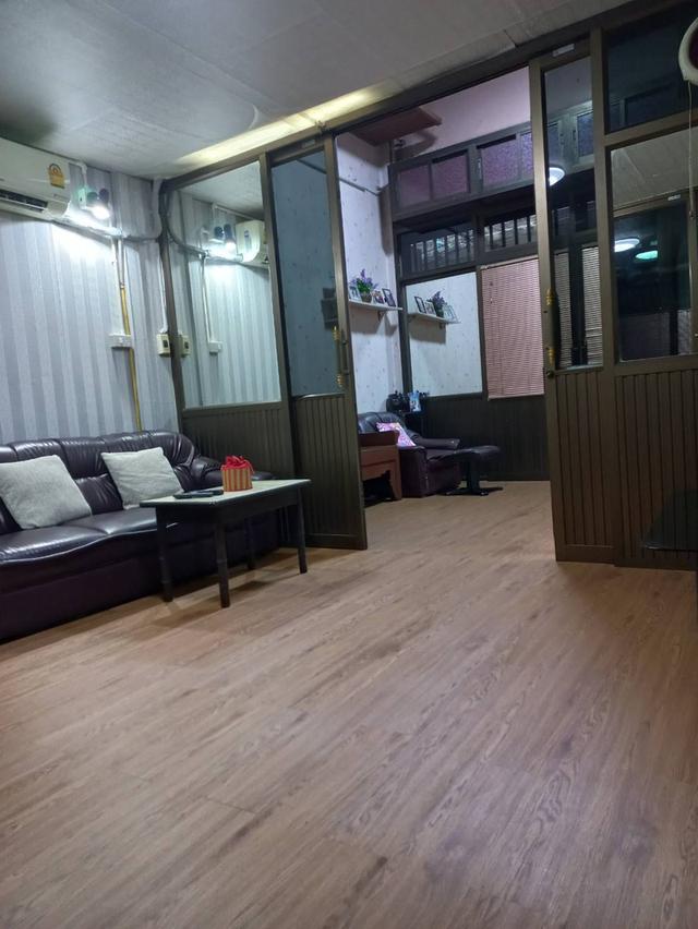 ขาย-เช่า ตึกแถว 4 ชั้น กลางย่านธุรกิจ ใกล้โครงการเวิ้งนครเกษม ตลาดสำเพ็ง พาหุรัด คลองโอ่งอ่าง(เจ้าของขายเอง) 2