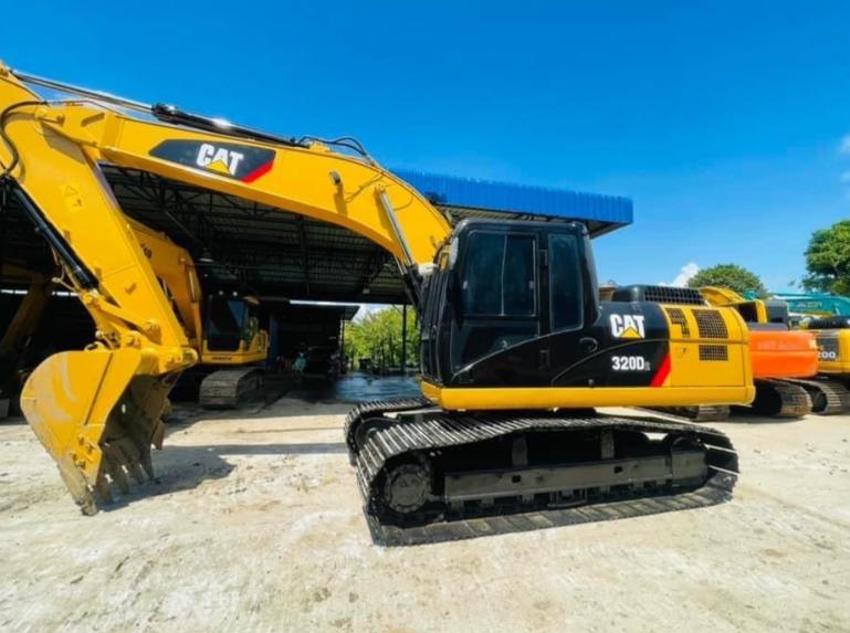 รถแบคโฮ CAT320D2 รถมือเดียวป้าย 1