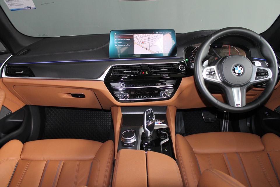 รหัสรถ BM2420 BMW 520d M-Sport LCI 2022 13