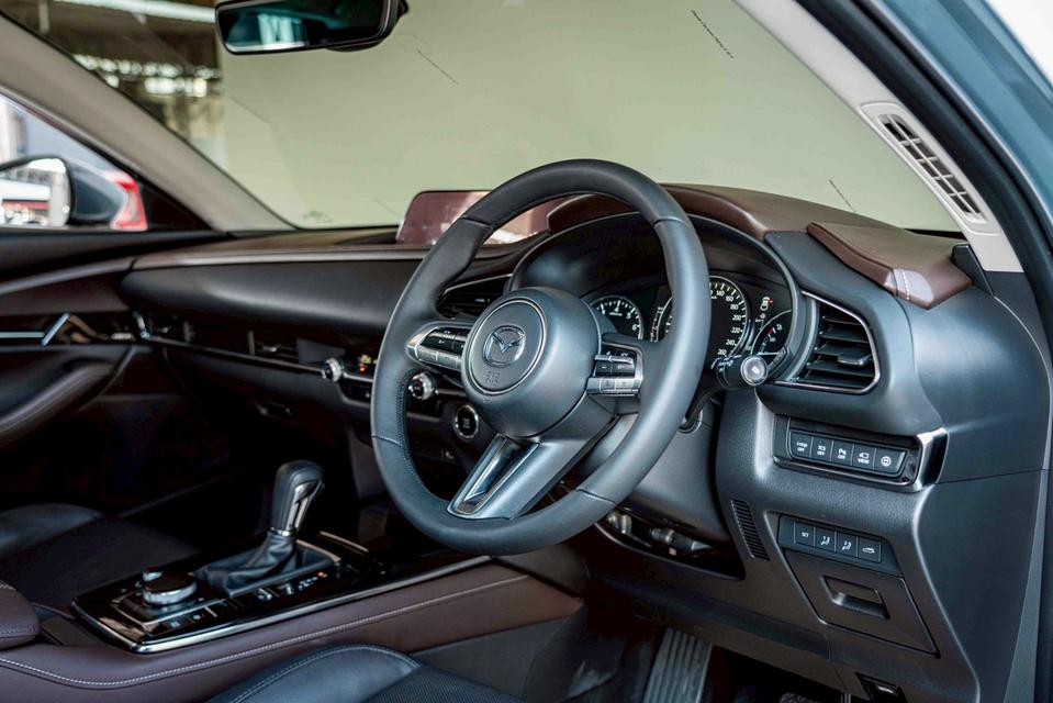 รหัสรถ NP8176 MAZDA CX-30 2.0SP ปีรถ : 2021 12