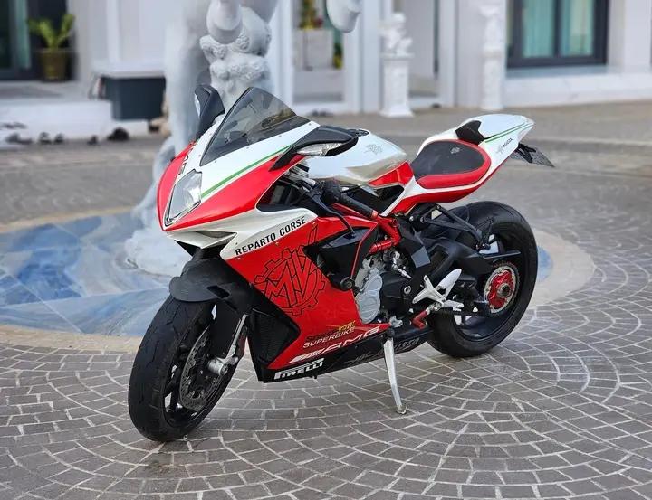 รถบ้านราคาเบาๆ MV Agusta F3