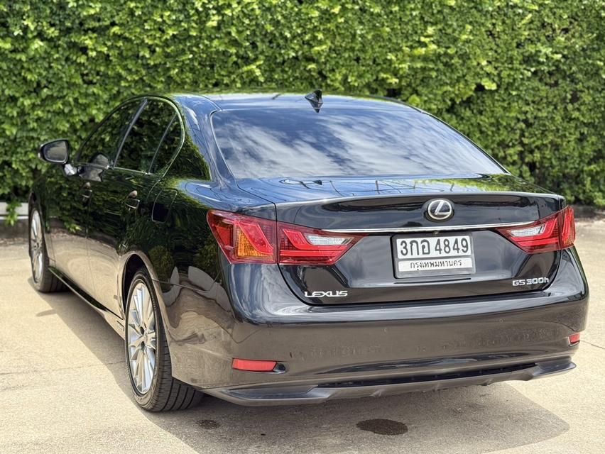 Lexus GS300h Luxury ปี 2015