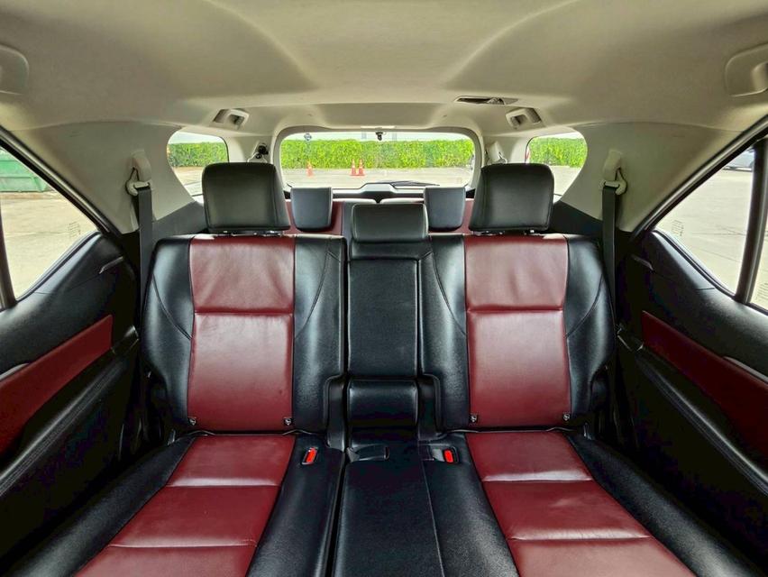รหัสรถ PEAT608 🔥 สวยดุดัน TOYOTA FORTUNER 2.8 TRD Sportivo 2019 สีขาว รูปที่ 11