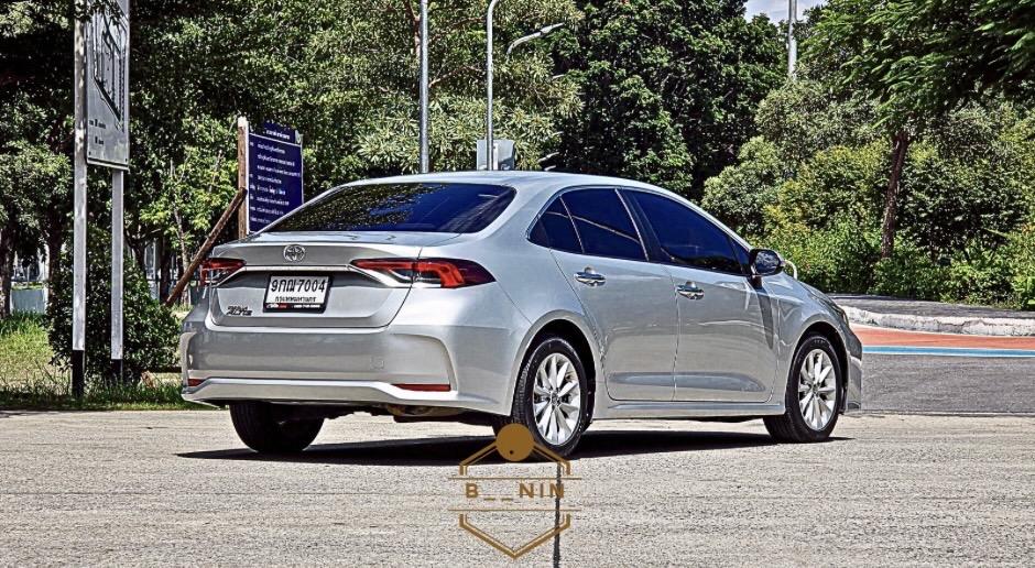 รถยนต์ altis  3