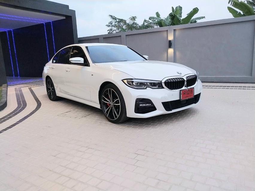 BMW 330e M-Sport 2021 ราคา 1,295,000.- 2