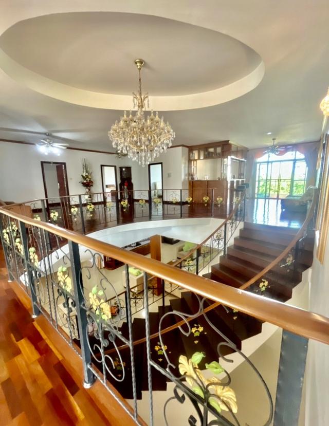 ขายบ้านเดี่ยวหลังใหญ่ 10