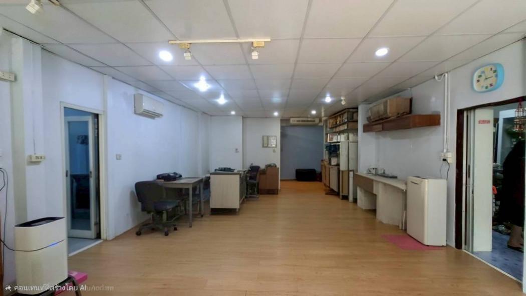 ขาย ทาวน์โฮม บ้านบัวทอง 1 ติด MRT คลองบางใผ่ 2หลังเจาะทะลุ เหมาะกับ ครอบครัวใหญ่ หรือ ทำสำนักงาน ถนนกาญจนาภิเษก 6