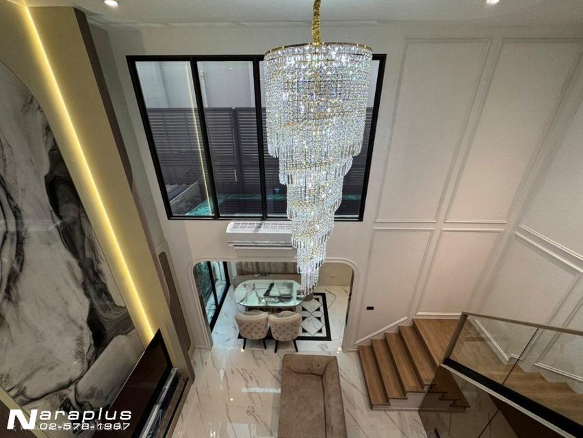 69100586 : ให้เช่าทาวน์โฮม luxury 3 ชั้น หน้ากว้าง 6 เมตร Built-in ทั้งหลัง ขนาด 20.5 ตารางวา หมู่บ้านพาทิโอ วัชรพล-รามอินทรา บางเขน น้ำไม่ท่วม 12