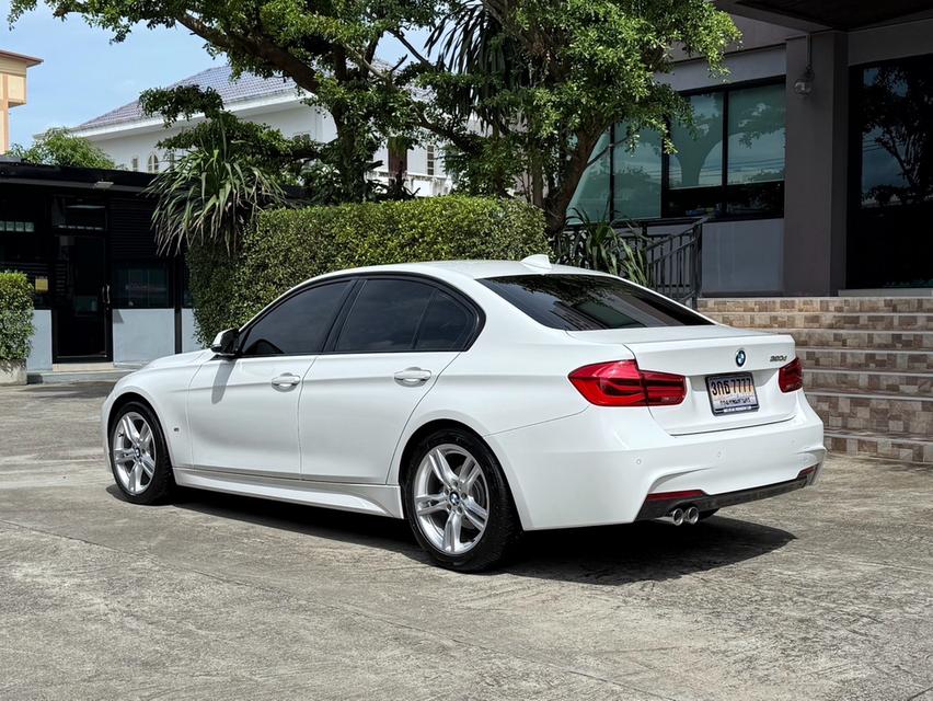 2019 BMW 320D MSPORT ( แท้ ) รถมือเดียวออกป้ายแดง รถวิ่งน้อย เข้าศูนย์ทุกระยะ รถไม่เคยมีอุบัติเหตุครับ 6