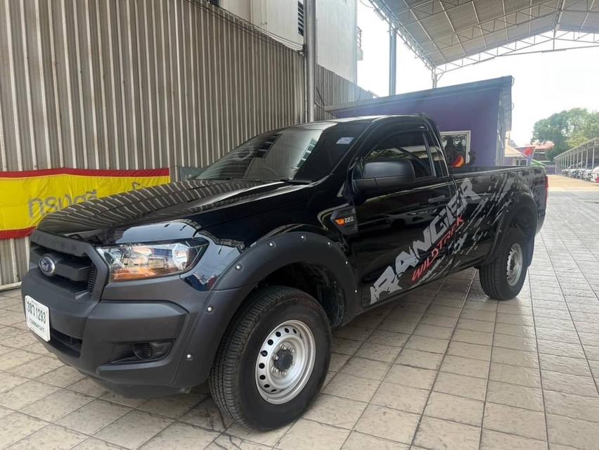  Ford Ranger SINGLE ตอนเดียวXL 4WD ปี2022เกียร์ธรรมดา2.2CC ดีเซล สี : ดำ รถไมล์แท้วิ่งน้อยมาก18,xxxกว่ากิโล OPTION : AIRBAG 2 ใบ เบรค ABS ก.ไฟฟ้า พื้น 2