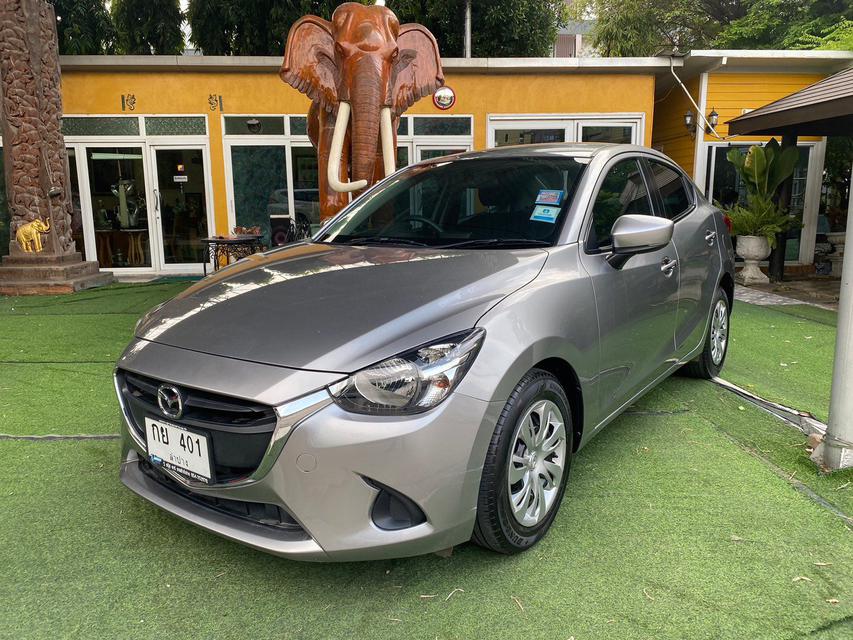  Mazda 2 1.3  Standard Sedan  2