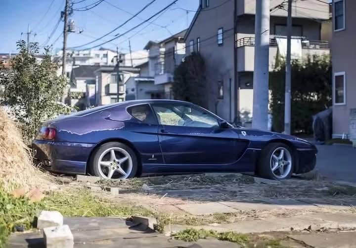 Ferrari 456 สีน้ำเงิน 2