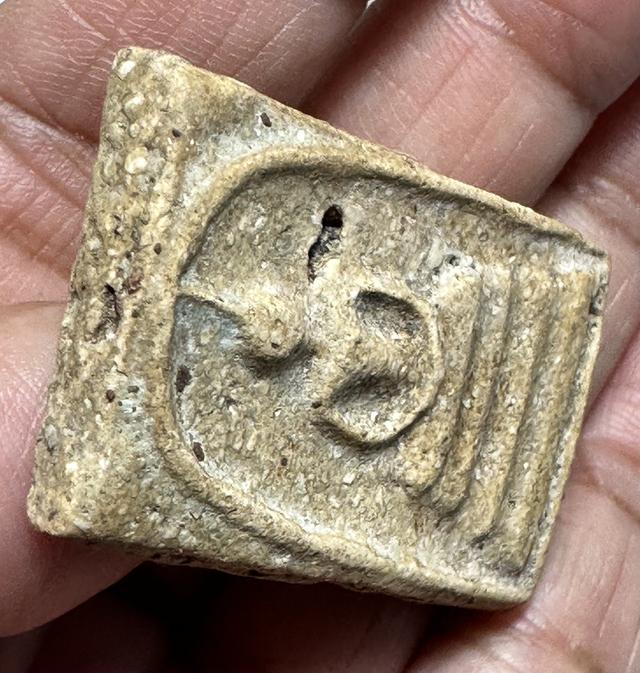 พระสมเด็จ เนื้อเก่าๆมวลสารเยอะ 5