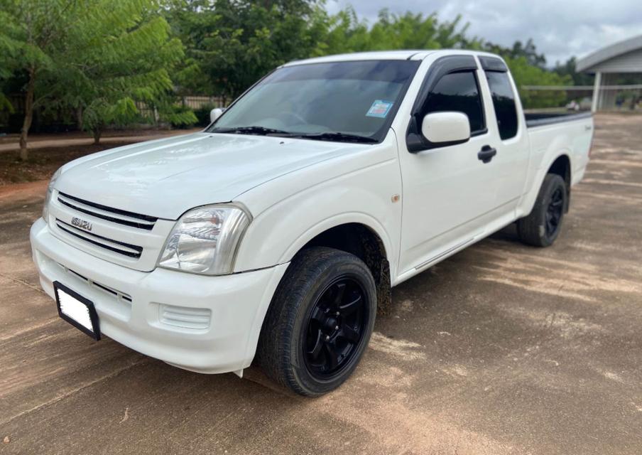 ขายถูกมาก Isuzu D-Max สีขาว ปี 2004