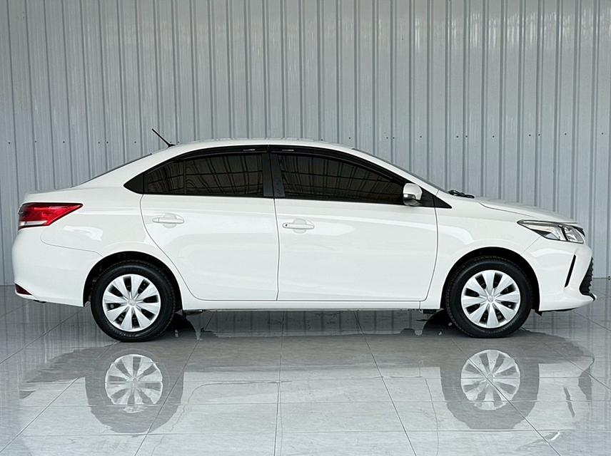 Toyota Vios 1.5 Entry เบนซิน เกียร์ออโต้  ปี2021 6