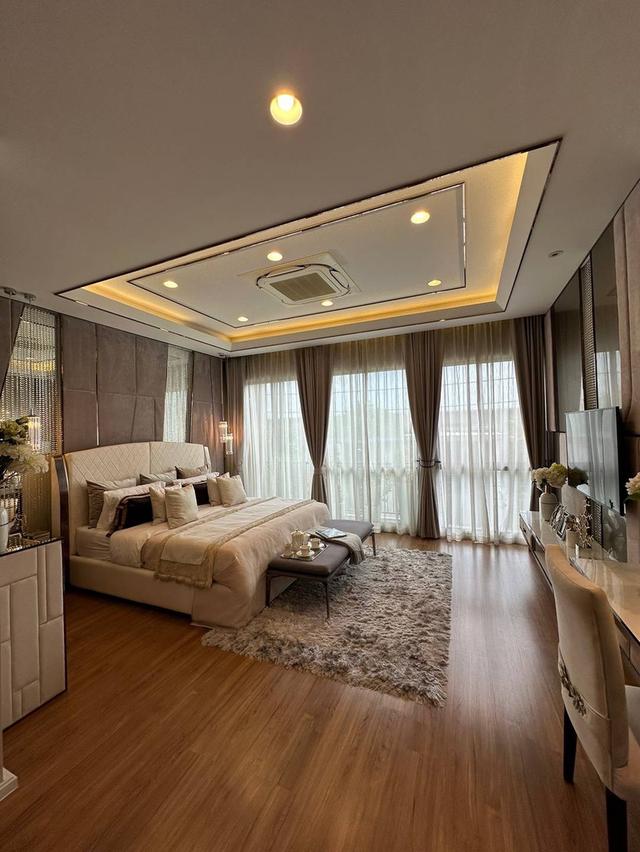 ทาวน์โฮม 3 ชั้น บ้านกลางเมือง บางนา-วงแหวน