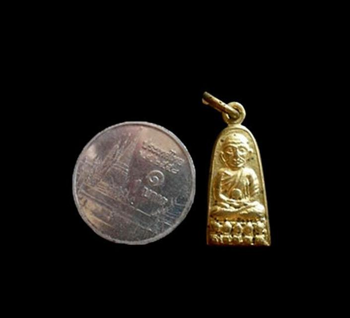 รูป เหรียญรุ่นทะเลซุง หลวงปู่ทวด วัดช้างให้ ปัตตานี ปี2508 4