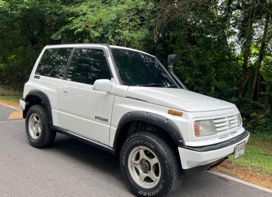  1993 Suzuki Vitara สีขาว 2