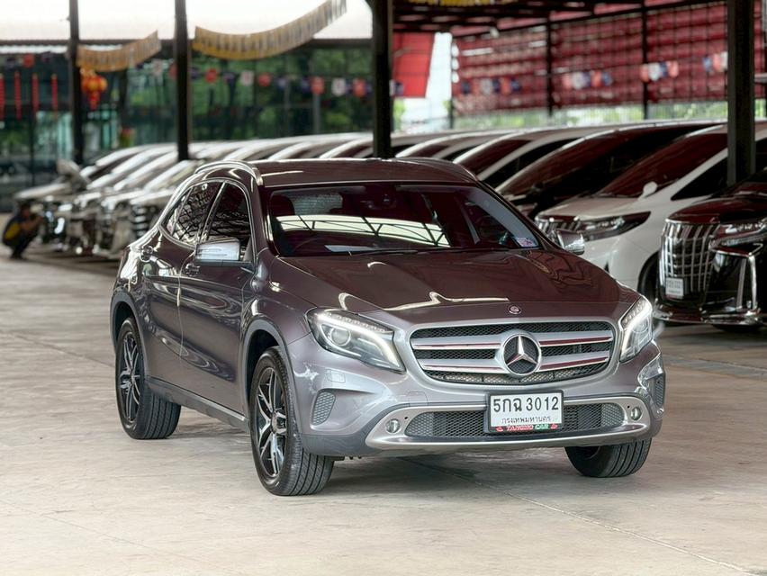 MERCEDES-BENZ GLA200 1.6 Urban ปี 2016
