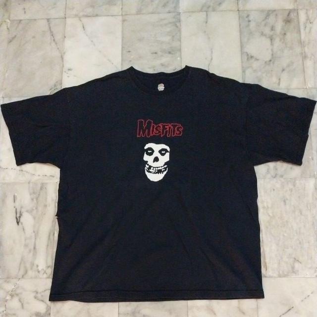 เสื้อยืดแขนสั้น แนววงฮอร์เรอร์พั๊งค์ The Misfits Skull Face แท้ มือสอง สภาพดี ของพร้อมส่งครับ