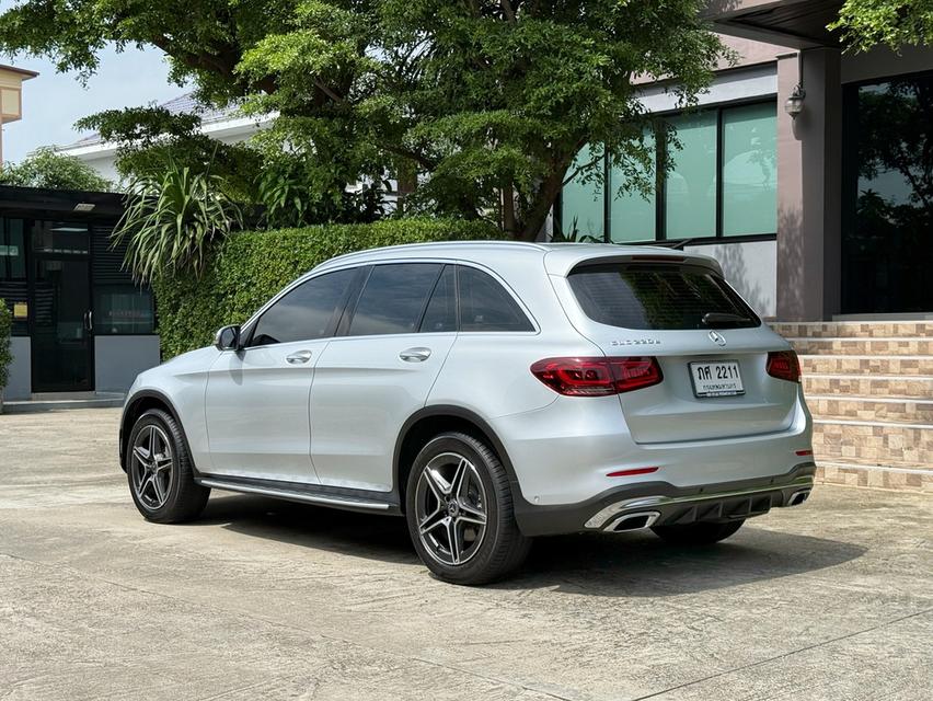 2022 BENZ GLC 220D AMG รถมือเดียวออกป้ายแดง รถวิ่งน้อย เข้าศูนย์ทุกระยะ ไม่เคยมีอุบัติเหตุครับ รูปที่ 6