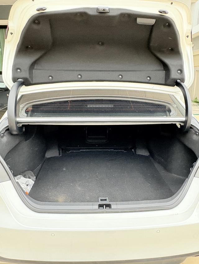 Toyota Camry 8