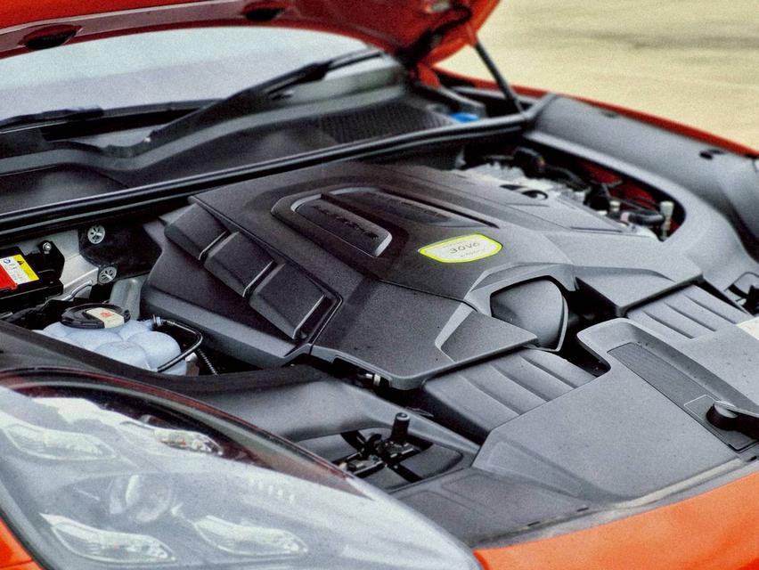 Porsche Cayenne E-hybrid Coupe ปี 2019 ไมล์ 43,xxx km. 16