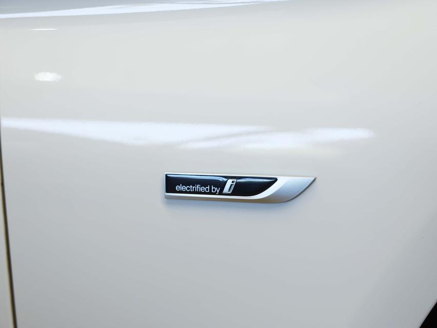 2024 BMW 530e 2.0 G30 (ปี 17-22) Luxury Sedan AT รูปที่ 4