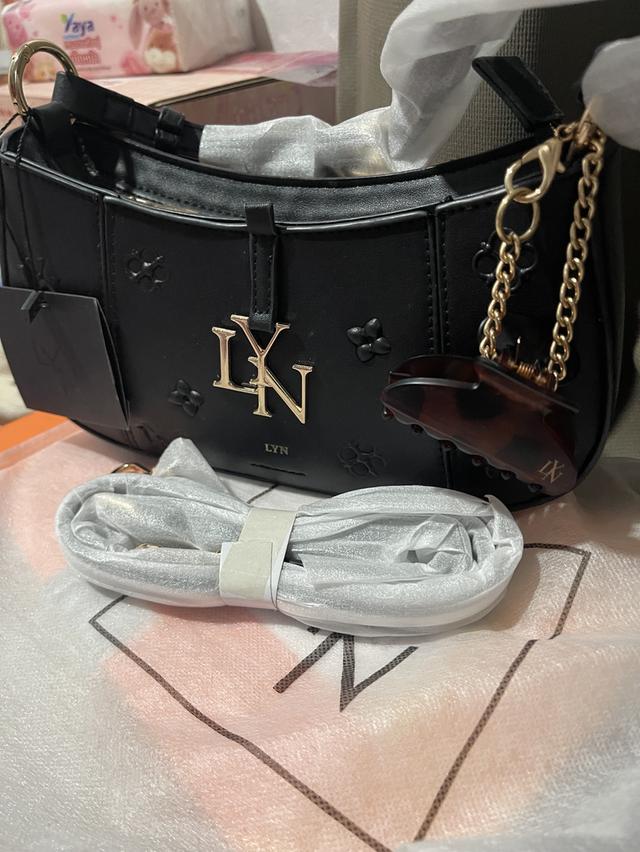กระเป๋าLyn แท้ใหม่สภาพดี