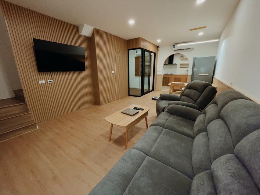 ขาย ให้เช่า ทาวน์โฮม 3 ชั้น patio ศรีนครินทร์-พระราม9 (กรุงเทพกรีฑา)  พร้อมอยู่ 14