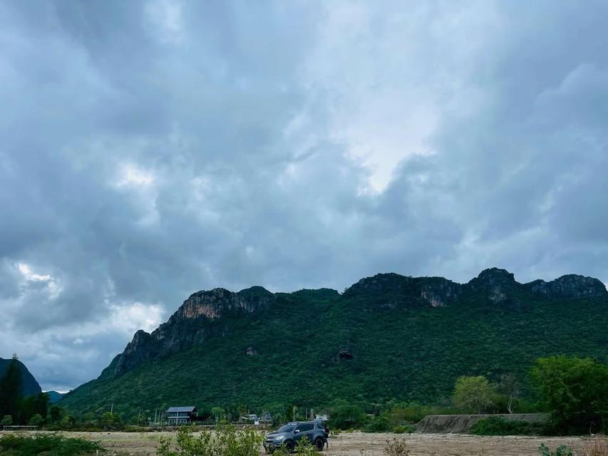 ที่ดินวิวเขา ใกล้ทะเล สามร้อยยอด ประจวบ