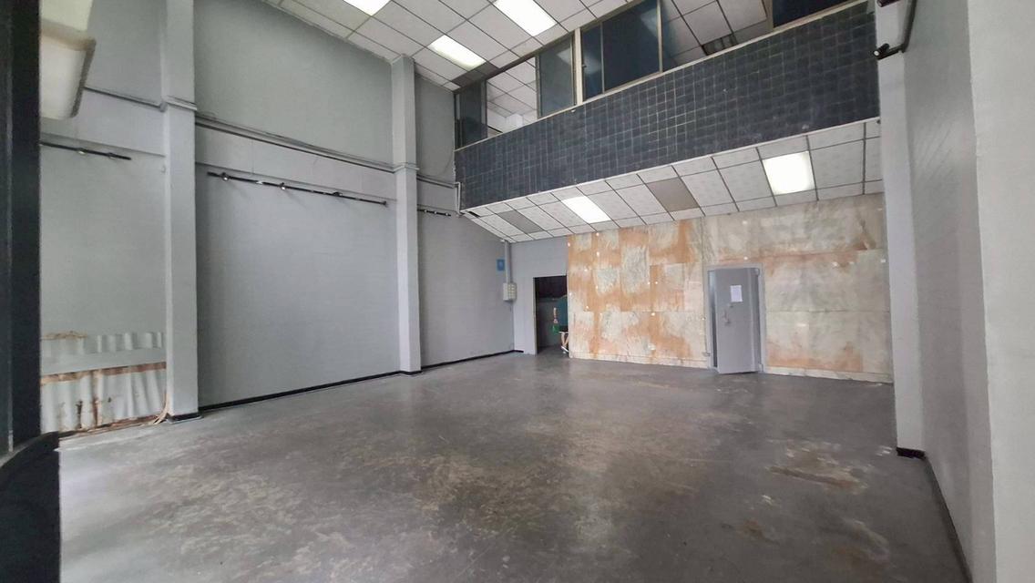 ให้เช่าอาคารพาณิชย์ 3 ชั้น 2 คูหา สุขุมวิท67 ทำเลดีเหมาะทำธุรกิจ (N.1900) 1