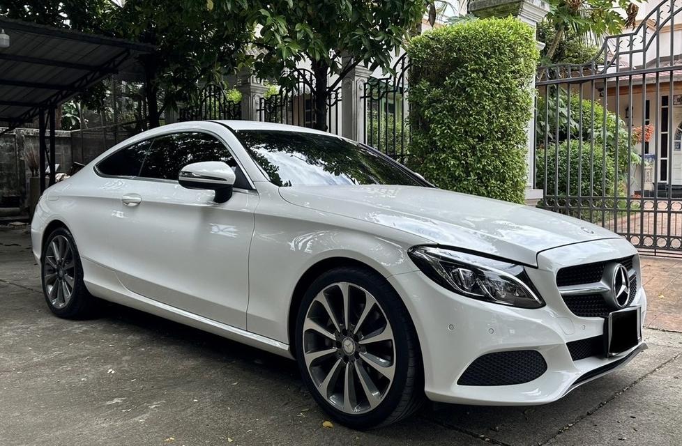 Mercedes-Benz C200 Coupe