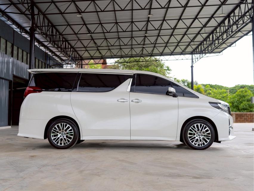 Toyota Alphard 2.5 SC Package ปี 2015 เลขไมล์ 314,xxx km. 7