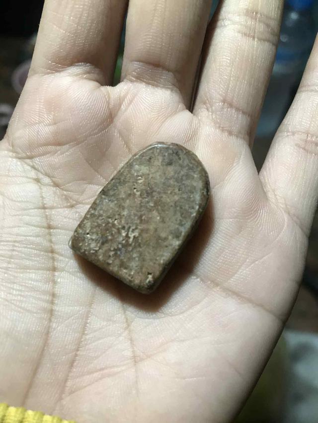 พระซุ้มกอพิมพ์กลางแบบมีลายกนก รูปที่ 16